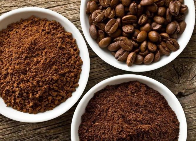 Without waste. How to use coffee grounds